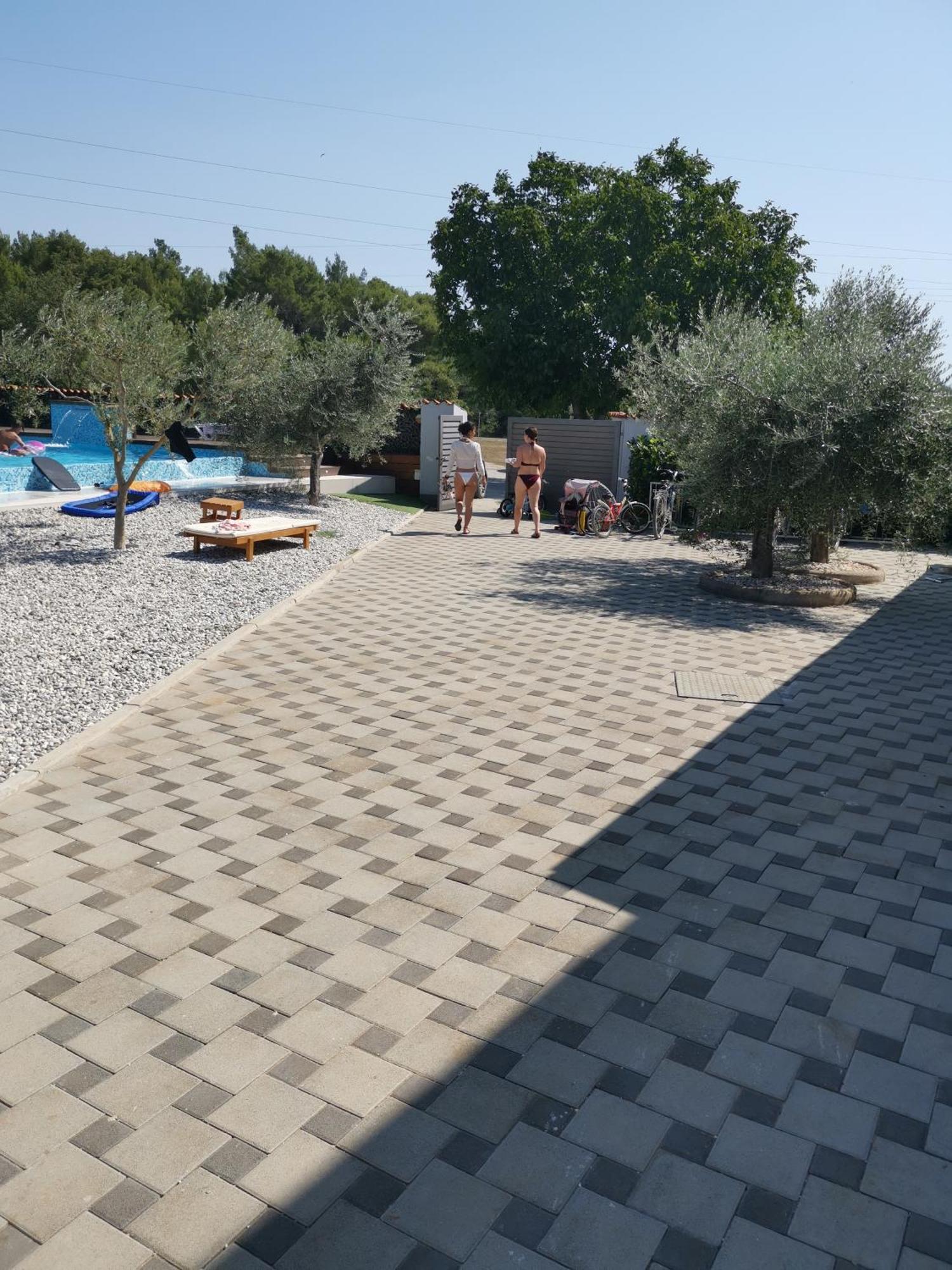 Jacuzi Cottage In The Olive Grove بولا الغرفة الصورة